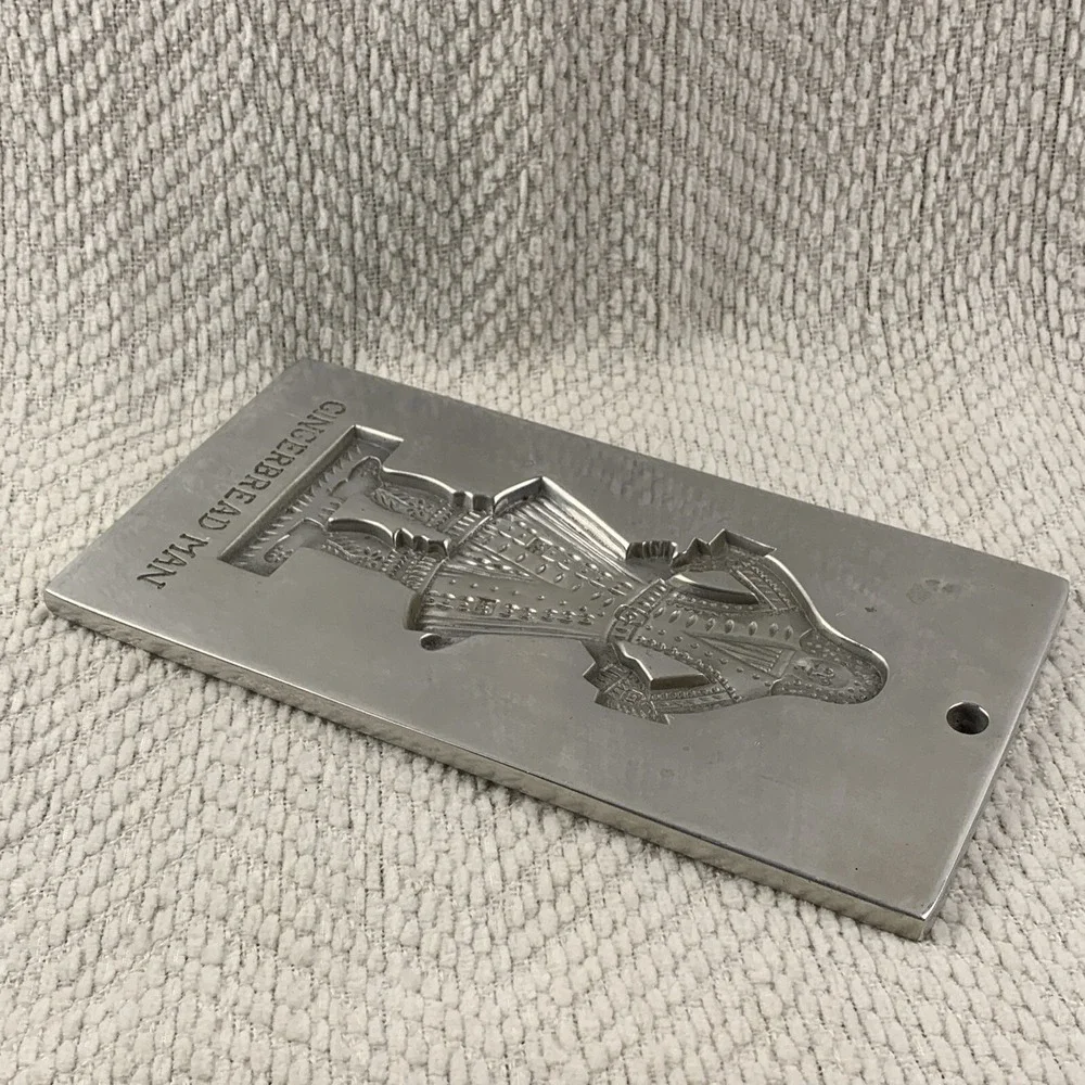 Vintage Gingerbread Man Cookie Mold Reproduction‎ Williamsburg VA CW 24-20